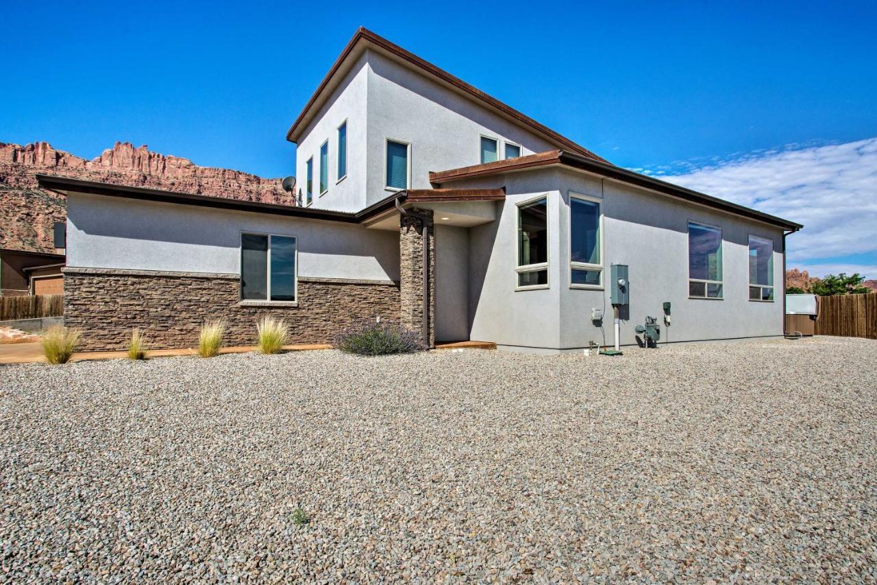 Upscale Townhome With Hot Tub 20 Min To Arches Holiday home Moab