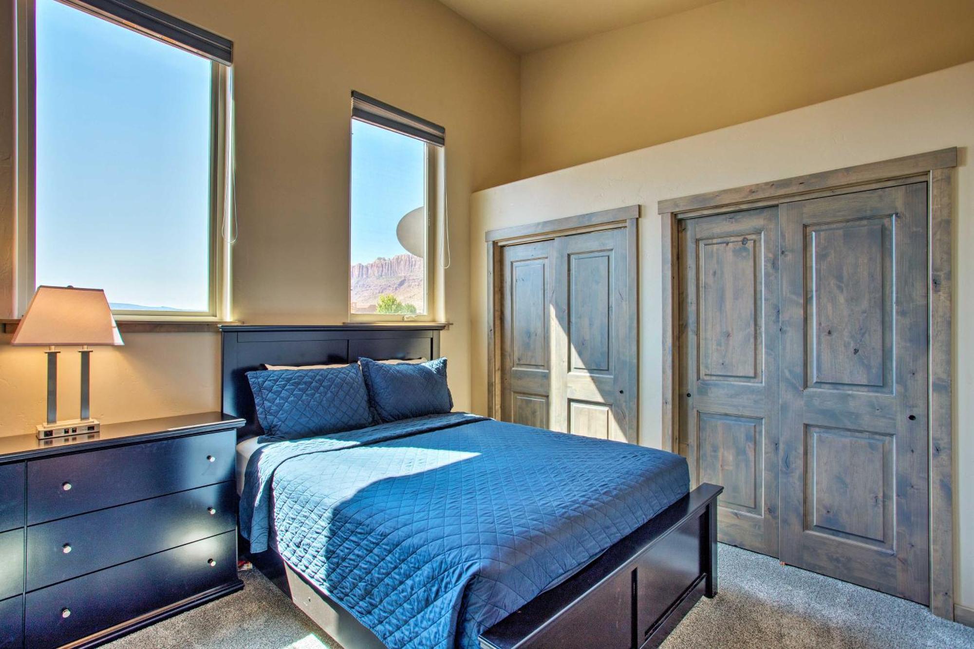 Upscale Townhome With Hot Tub 20 Min To Arches Moab