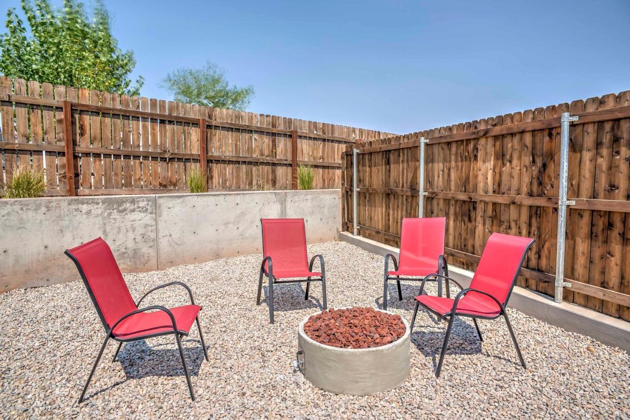 Holiday home Upscale With Red Rock Views And Hot Tub