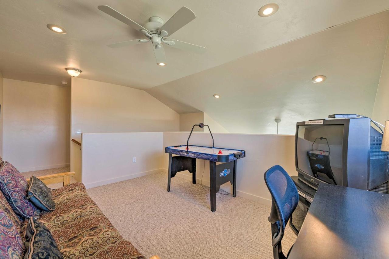 Townhome With Patio - 11 Mi To Arches Np! Holiday home *