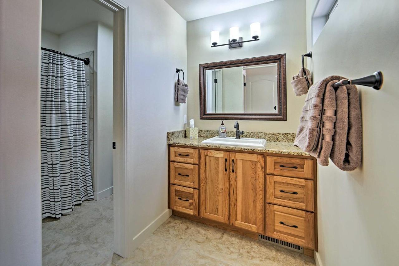 Townhome With Hot Tub And Patio - Near Arches Holiday home