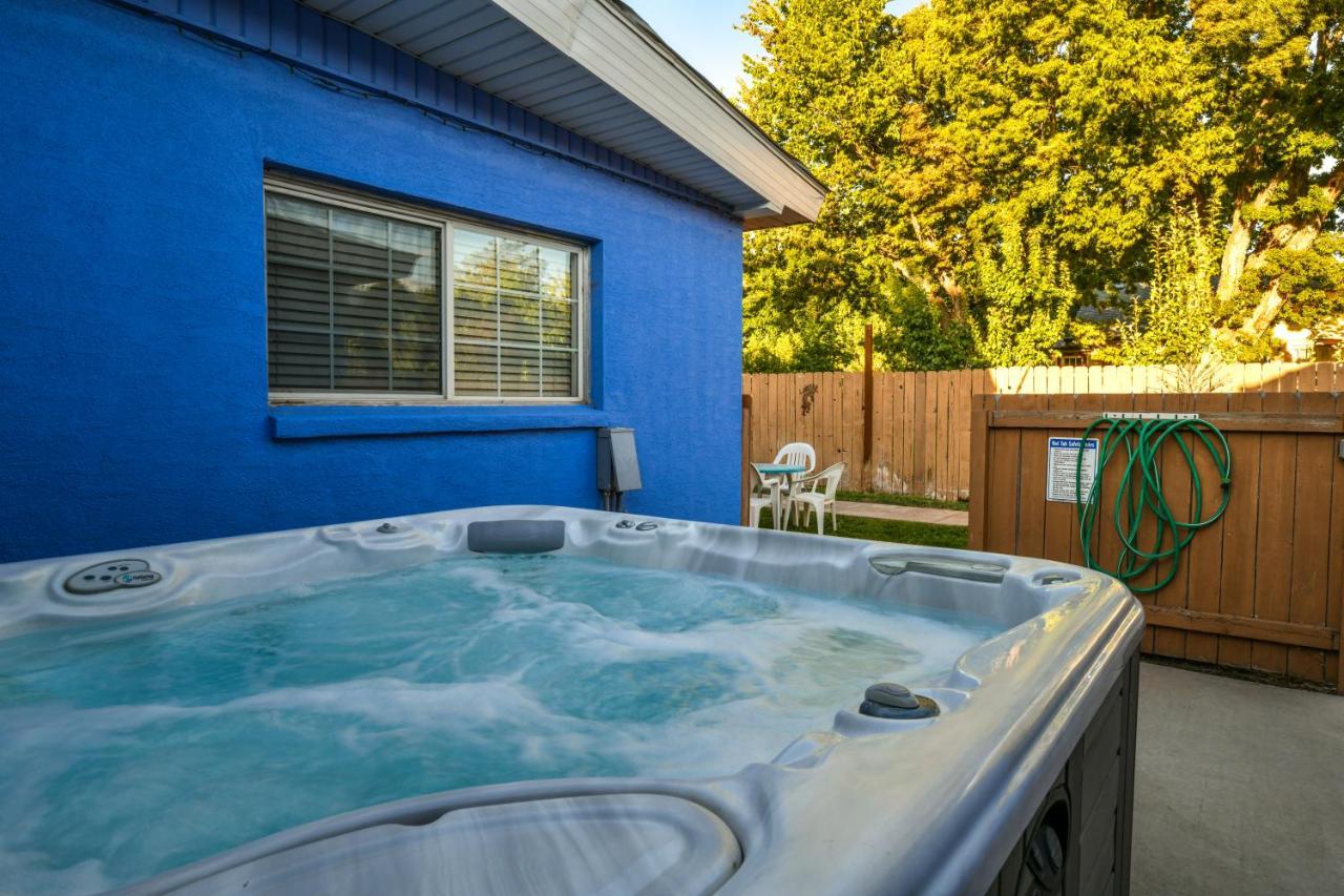 1 - Downtown 1 Bedroom Unit, Sleeps 6 With Shared Hot Tub Moab