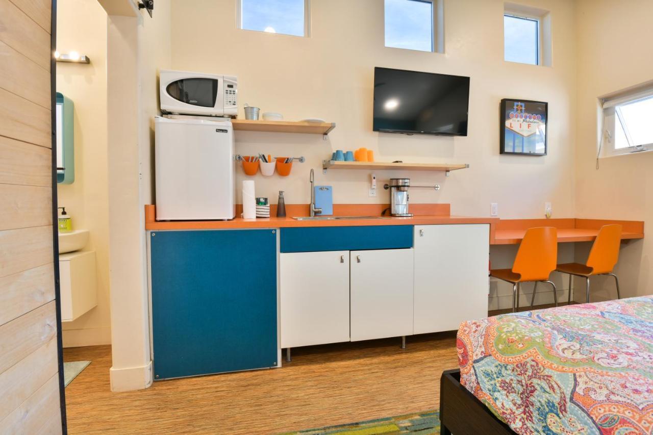 West 10 - Kokopelli West Studio. Downtown Location Hotel *