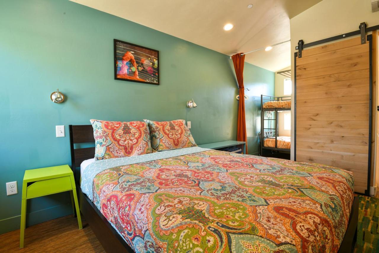 West 10 - Kokopelli West Studio. Downtown Location * Moab