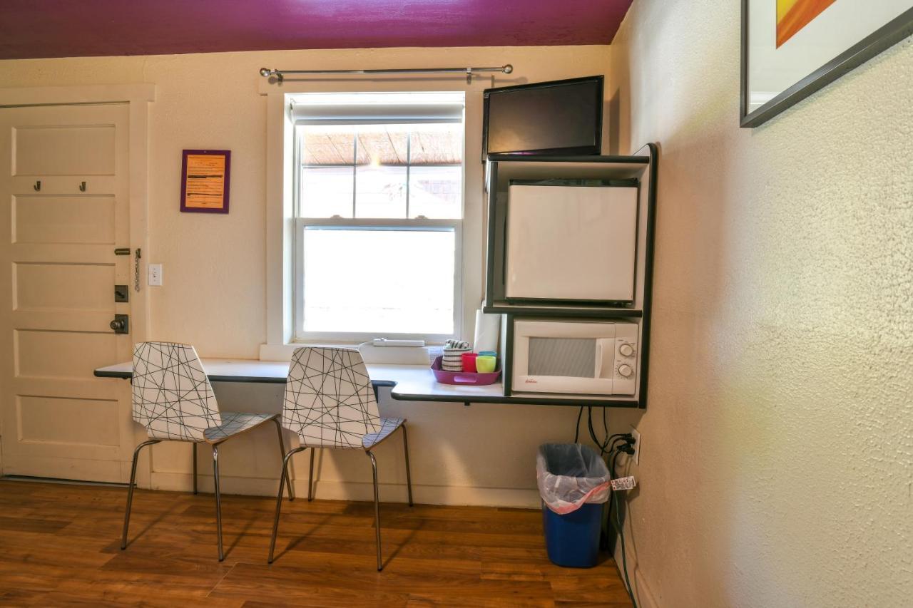 5 - Downtown Location. Studio With Shared Hot Tub. Minutes To Arches N.p. Hotel