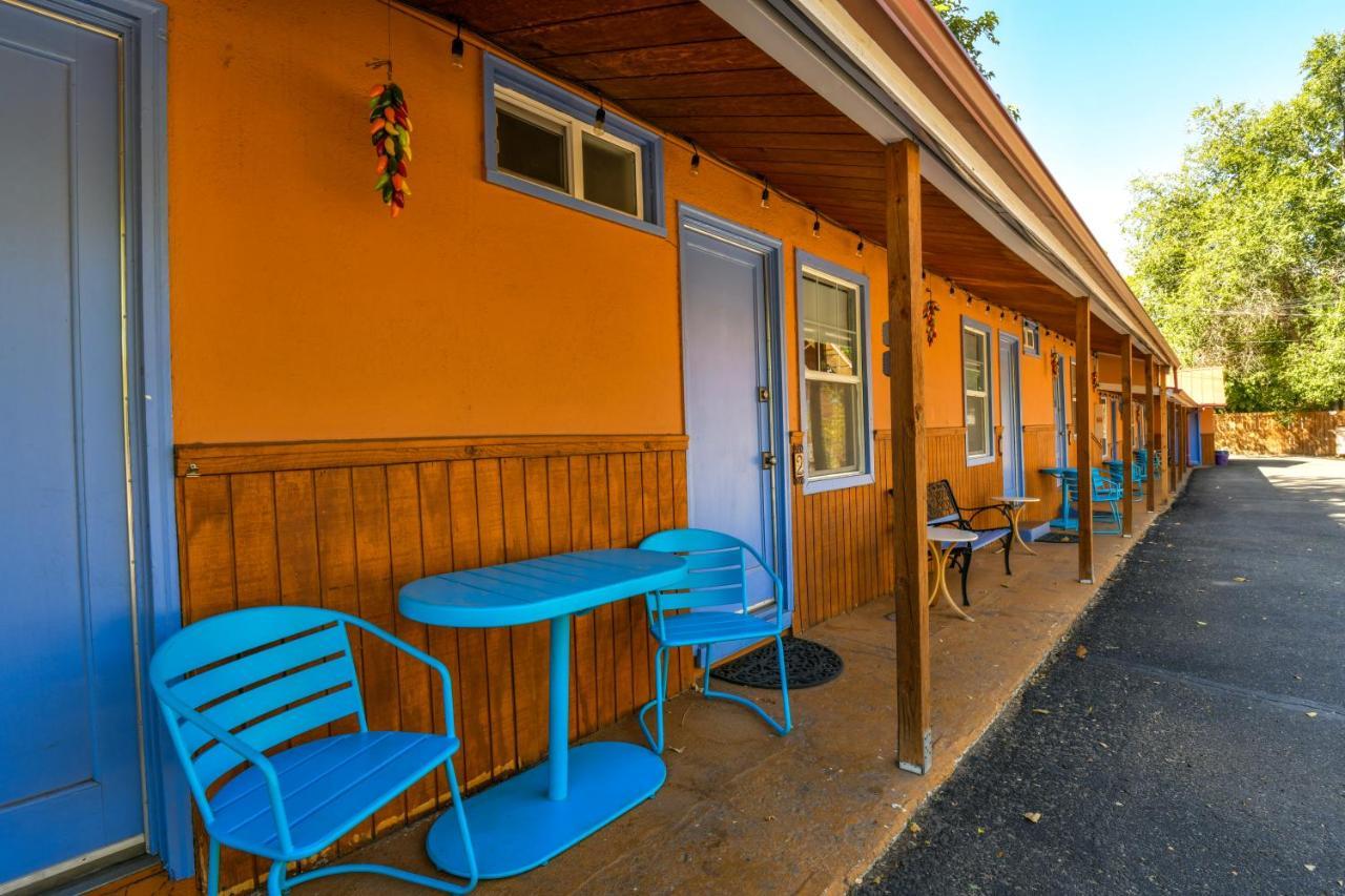 5 - Downtown Location. Studio With Shared Hot Tub. Minutes To Arches N.p. * Moab