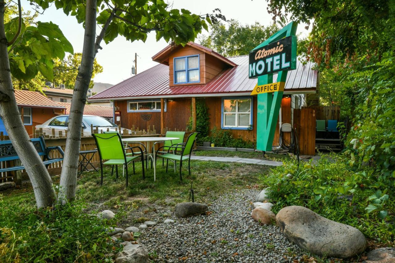 7 - Downtown Location. Studio With Shared Hot Tub. Minutes To Arches N.p. *