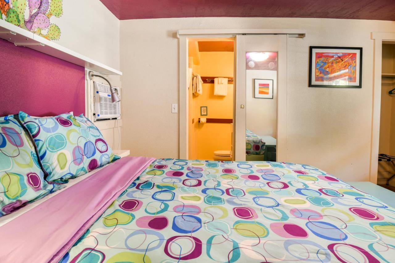 5 - Downtown Location. Studio With Shared Hot Tub. Minutes To Arches N.p. *