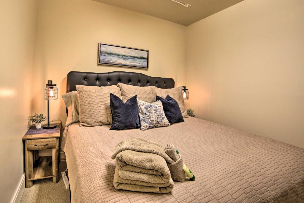 Holiday home Getaway With Ample Parking, Walk To Main Street