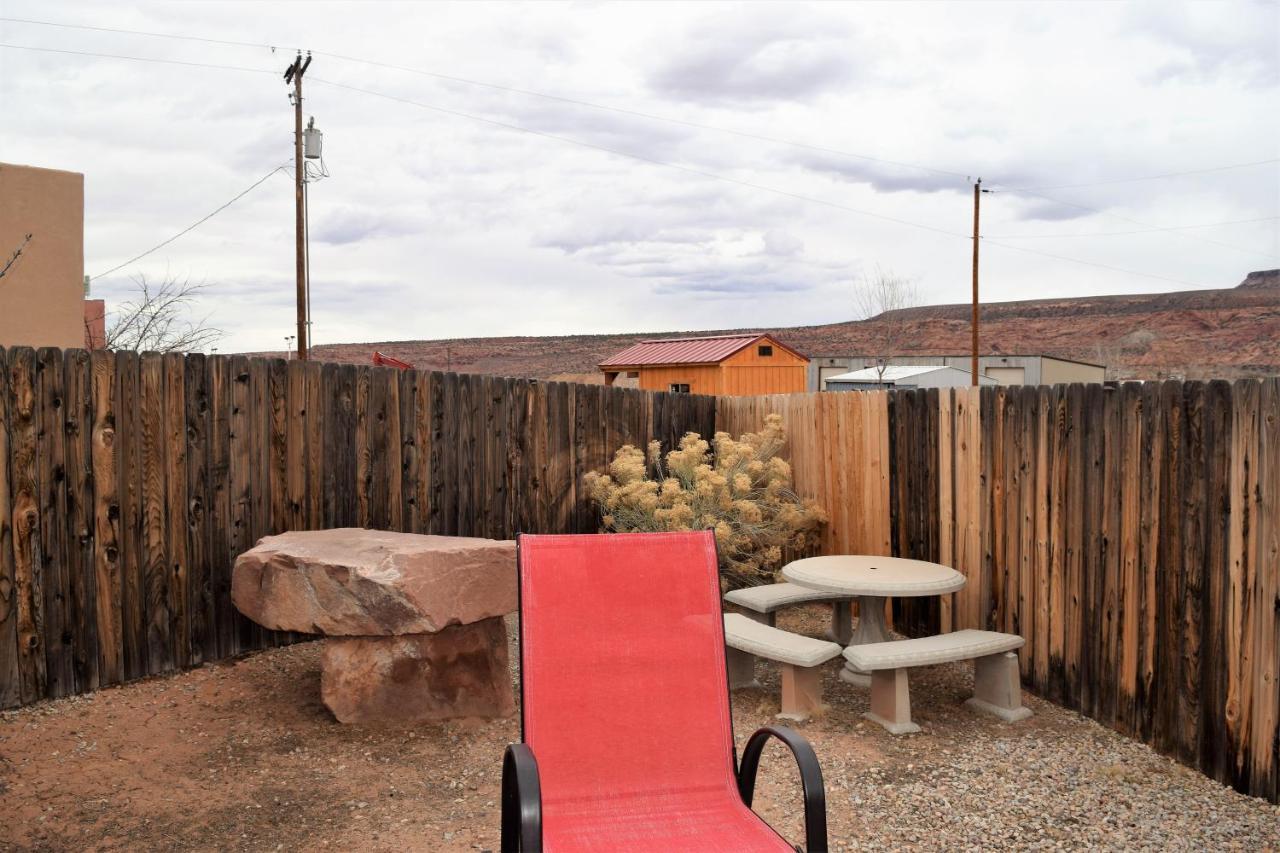 St Dane's Desert Juniper Cabin Moab