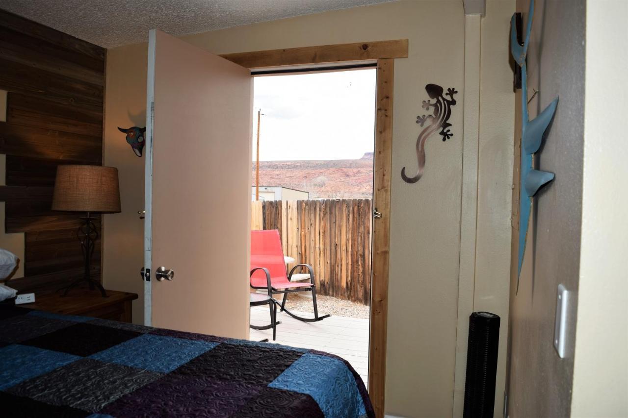 St Dane's Desert Juniper Cabin Villa