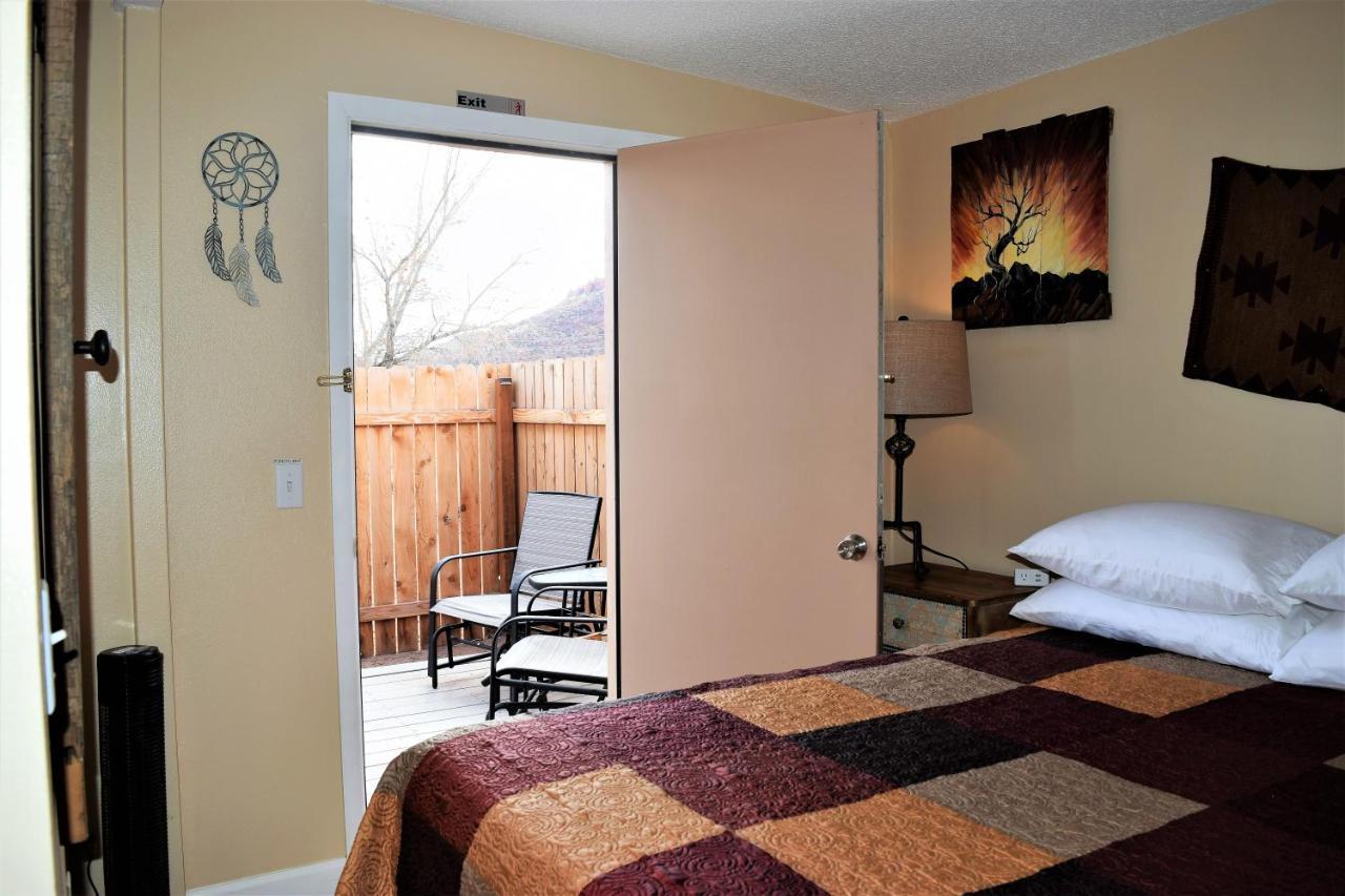 St Danes Prickly Pear Cabin Villa Moab