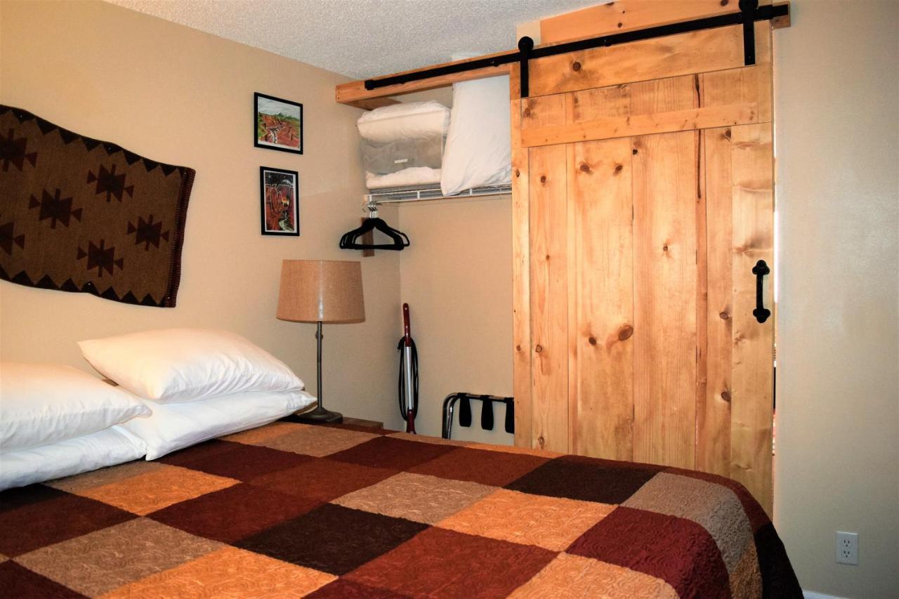 Villa St Danes Prickly Pear Cabin Moab