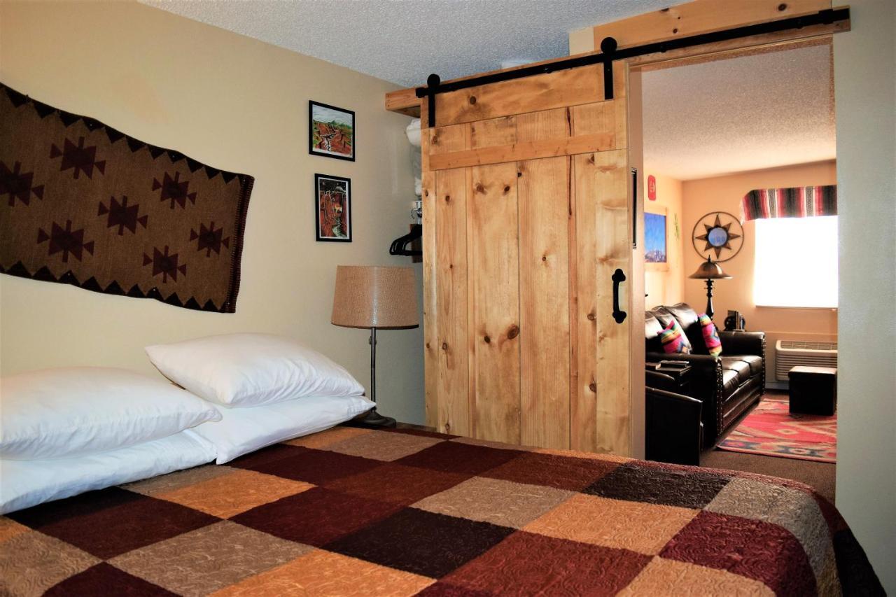 St Danes Prickly Pear Cabin Villa Moab
