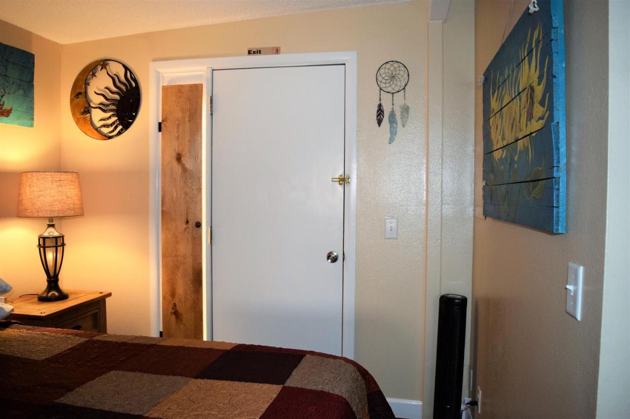 St Danes Pinyon Pine Cabin