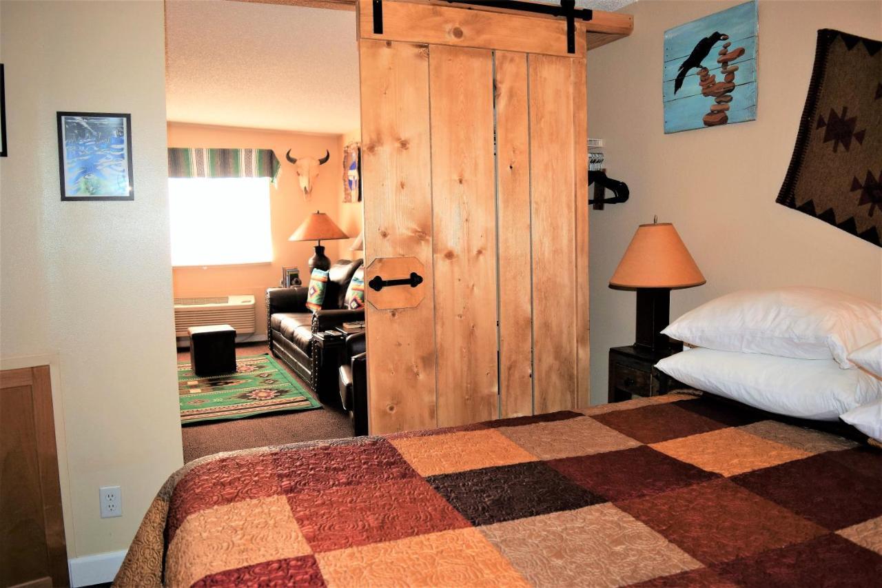 St Danes Pinyon Pine Cabin