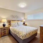 Downtown Cozy Home Base - Purple Sage 4