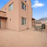 Desert Golf Escape