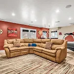 5 Bed 3 Bath Vacation Home In Arches National Park