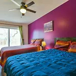 Cozy Adventure Pad Near Downtown - Rose Tree 2