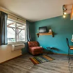 Cozy Adventure Pad Near Downtown - Rose Tree 2