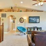 Dv - Six Bedroom Home With Private Hot Tub. Sleeps 22!