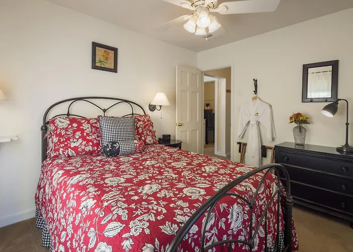 Sunflower Hill Inn