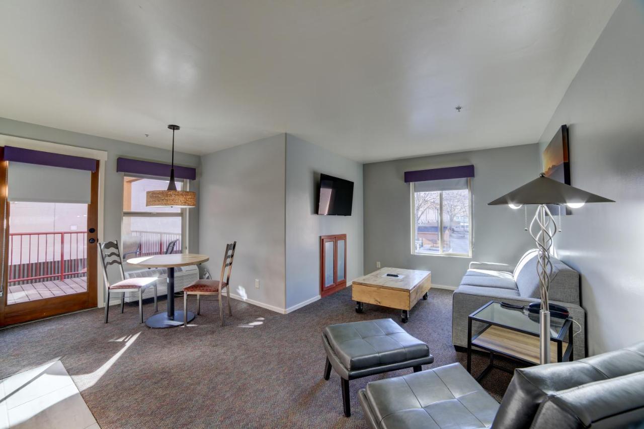 The Gonzo Hotel Moab
