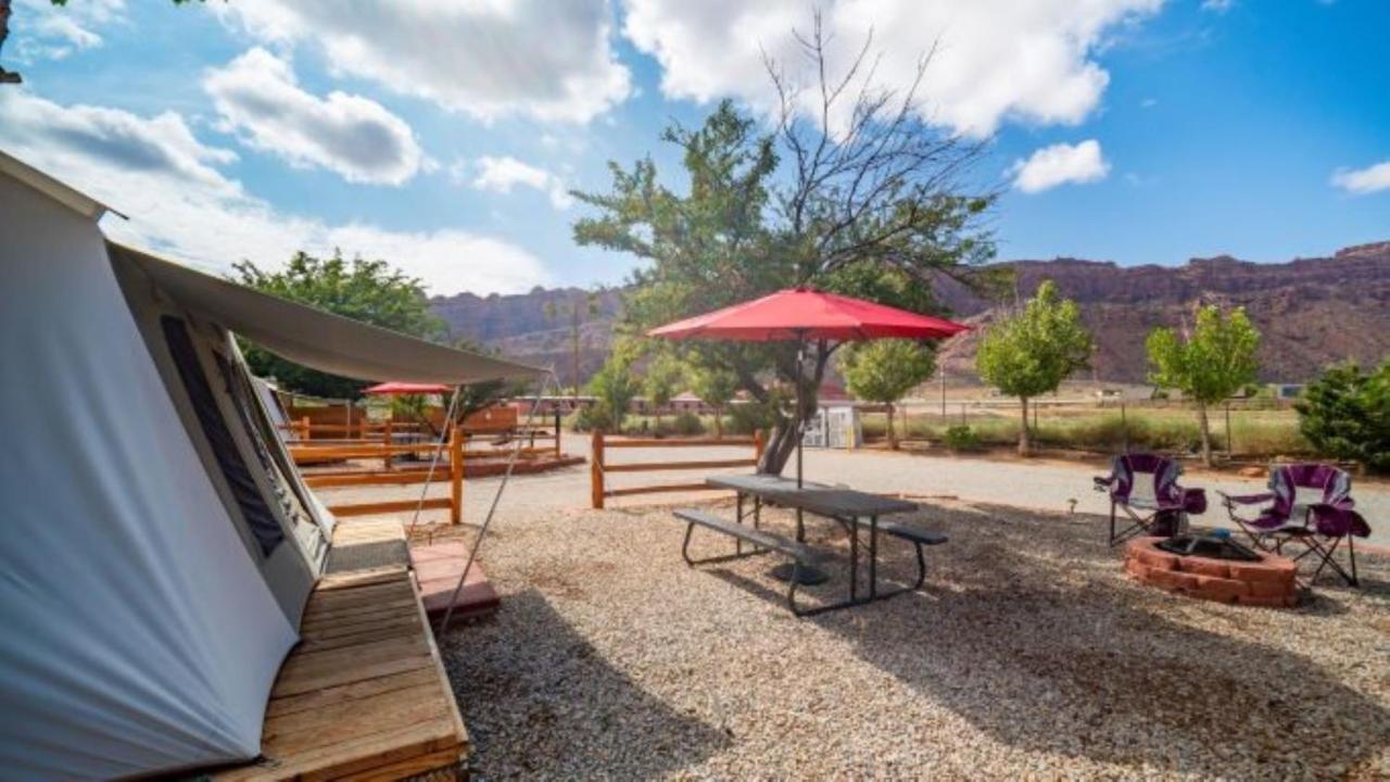 Luxury tent Funstays Glamping Setup Tent In Rv Park #2 Ok-t2 Moab