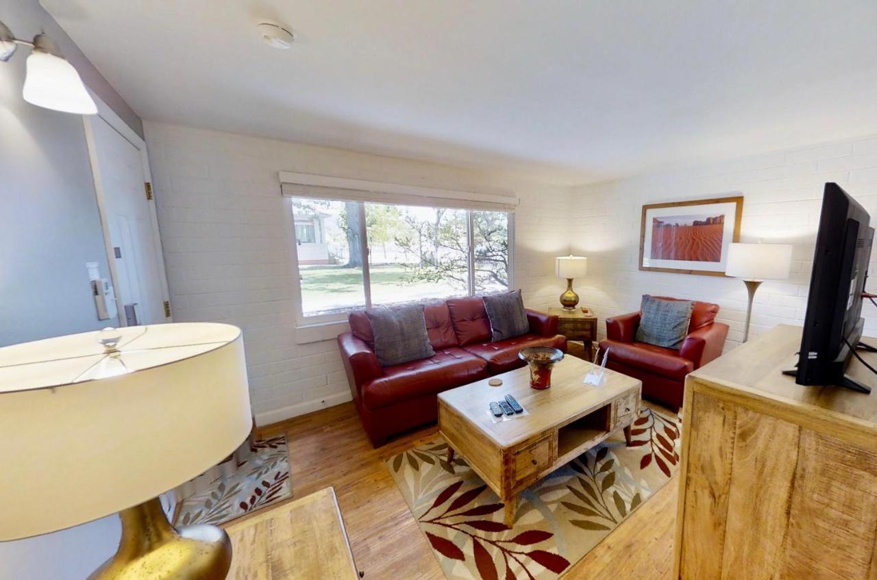 Purple Sage Flats #1 Apartment *