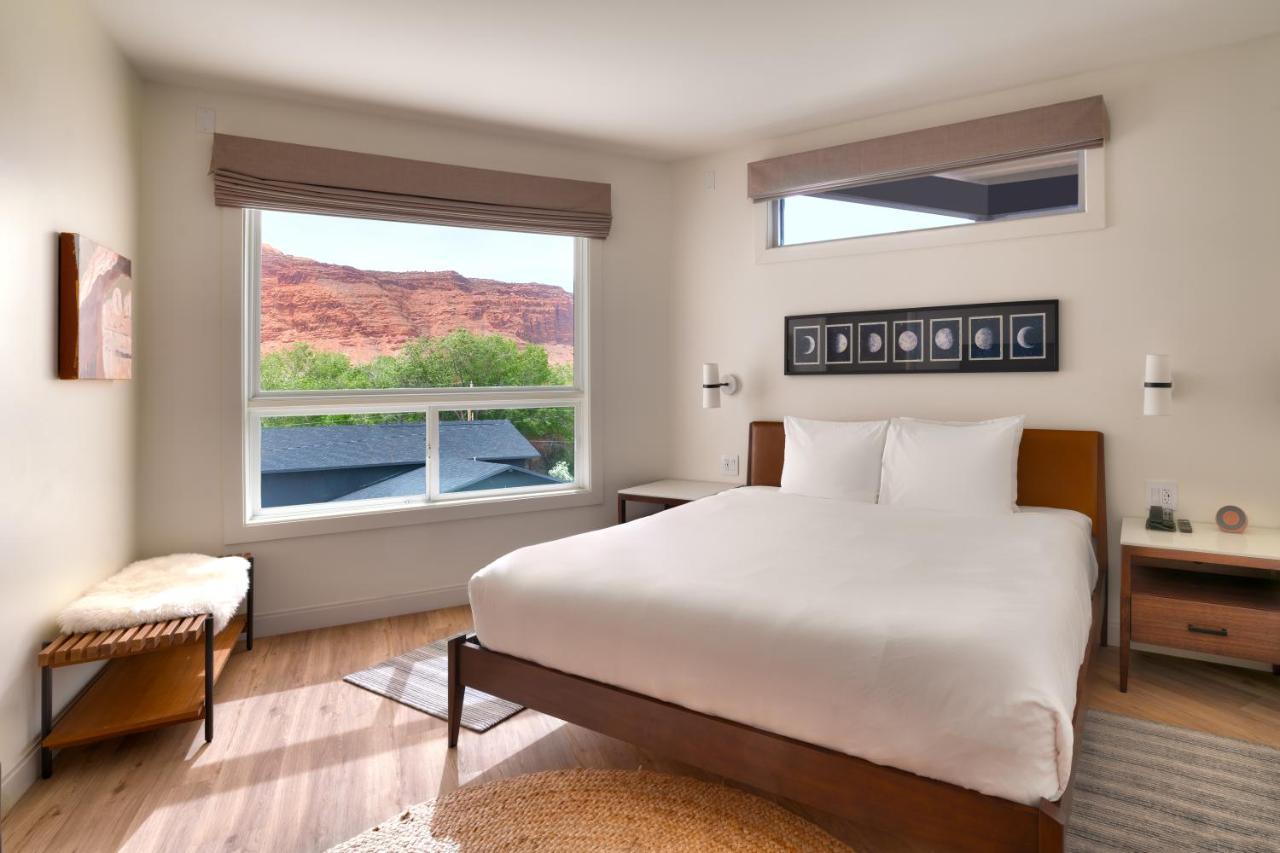 Gravity Haus Hotel