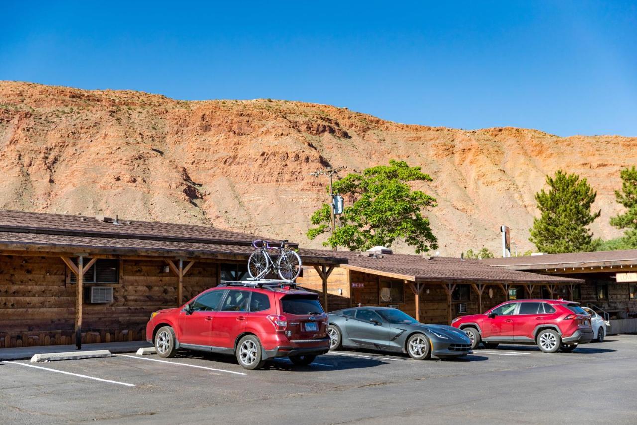 Red Stone Inn 2*