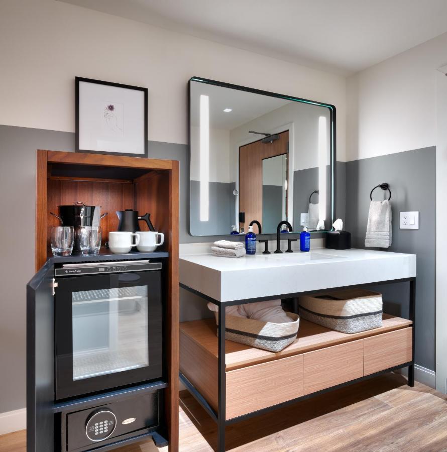 Gravity Haus Hotel 3*