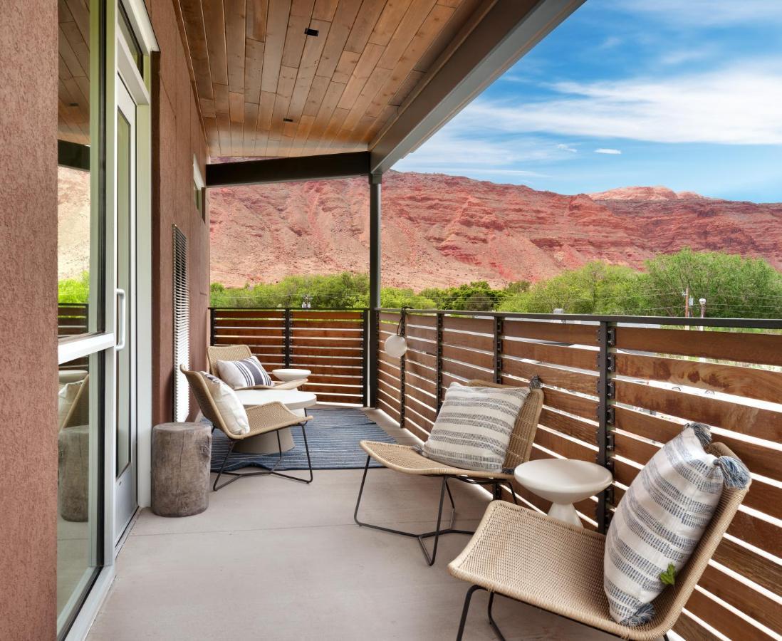 Gravity Haus Hotel 3*