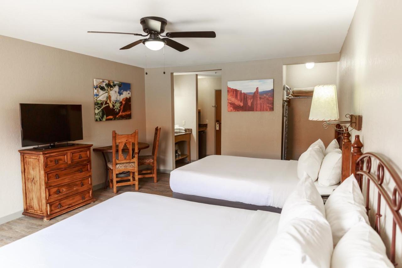 Hotel Aarchway 3*