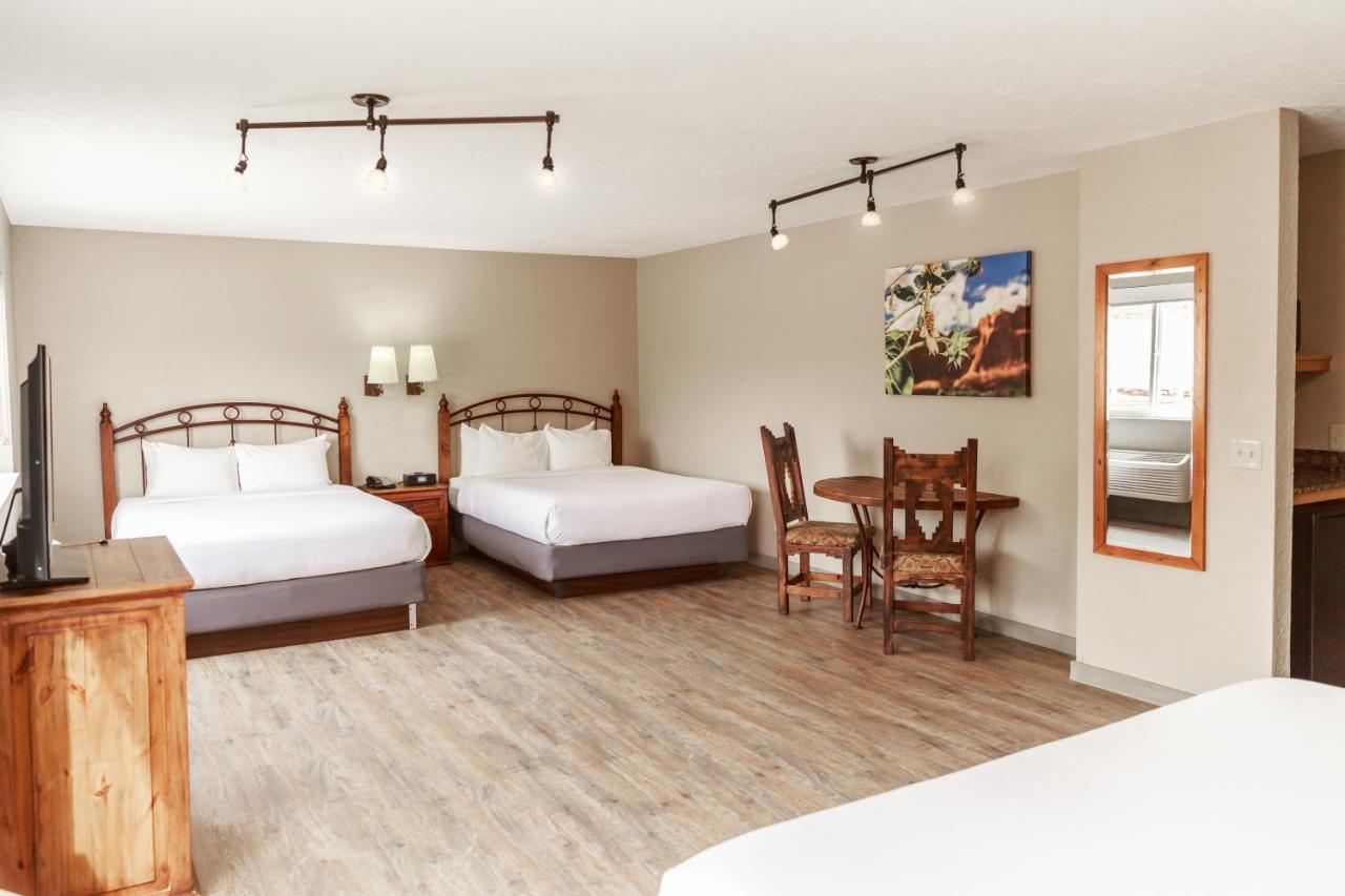 Aarchway Hotel 3*