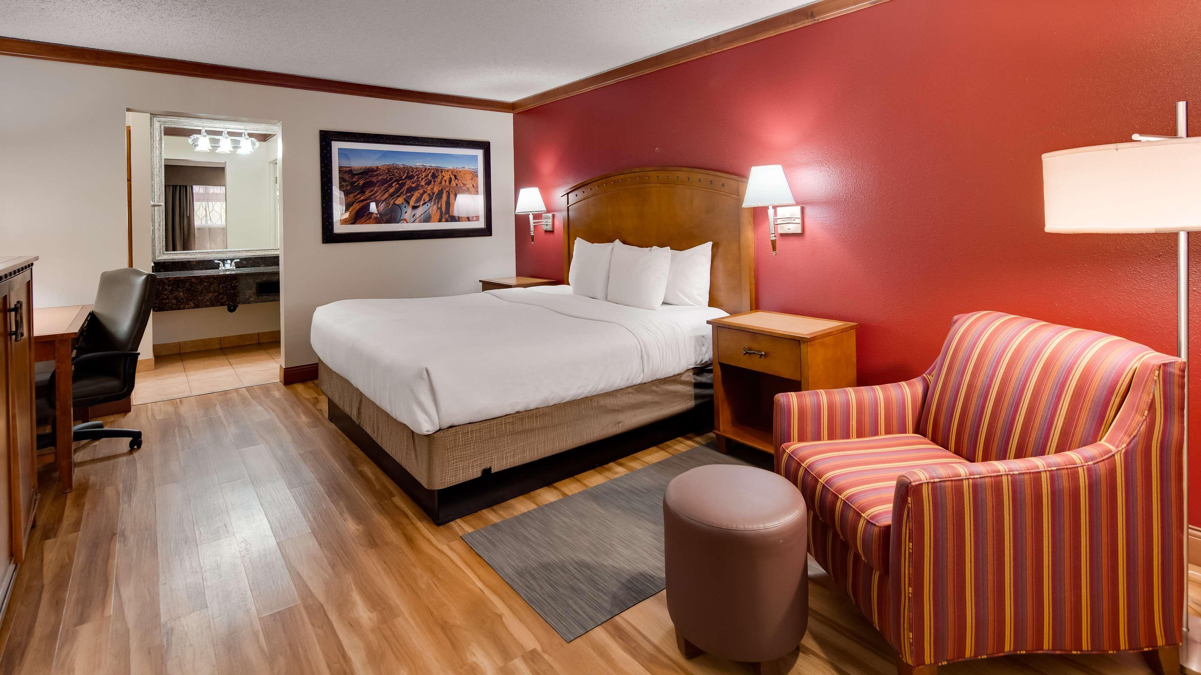 Western Greenwell 3*