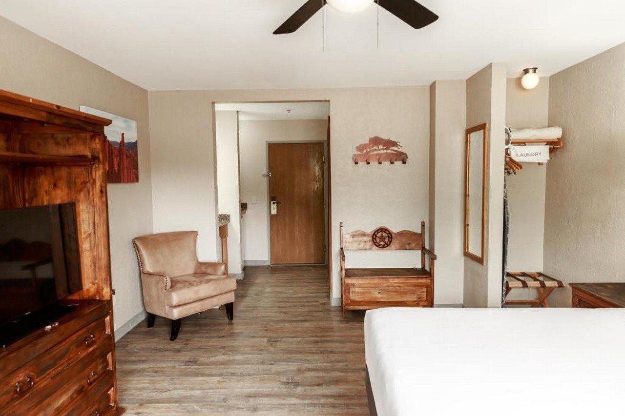 Hotel Aarchway 3*