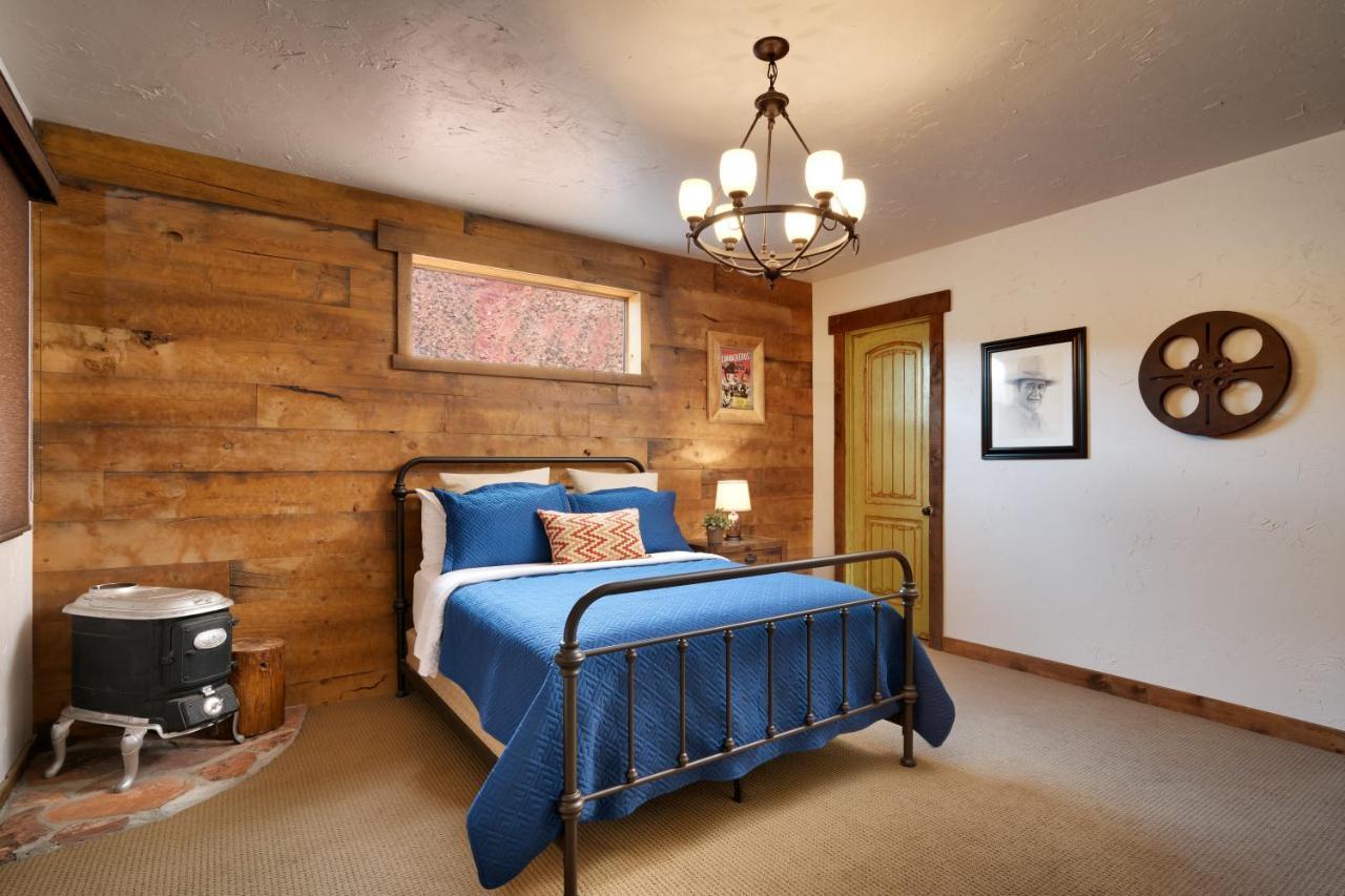 Bed & Breakfast Hideout At The Rim Moab