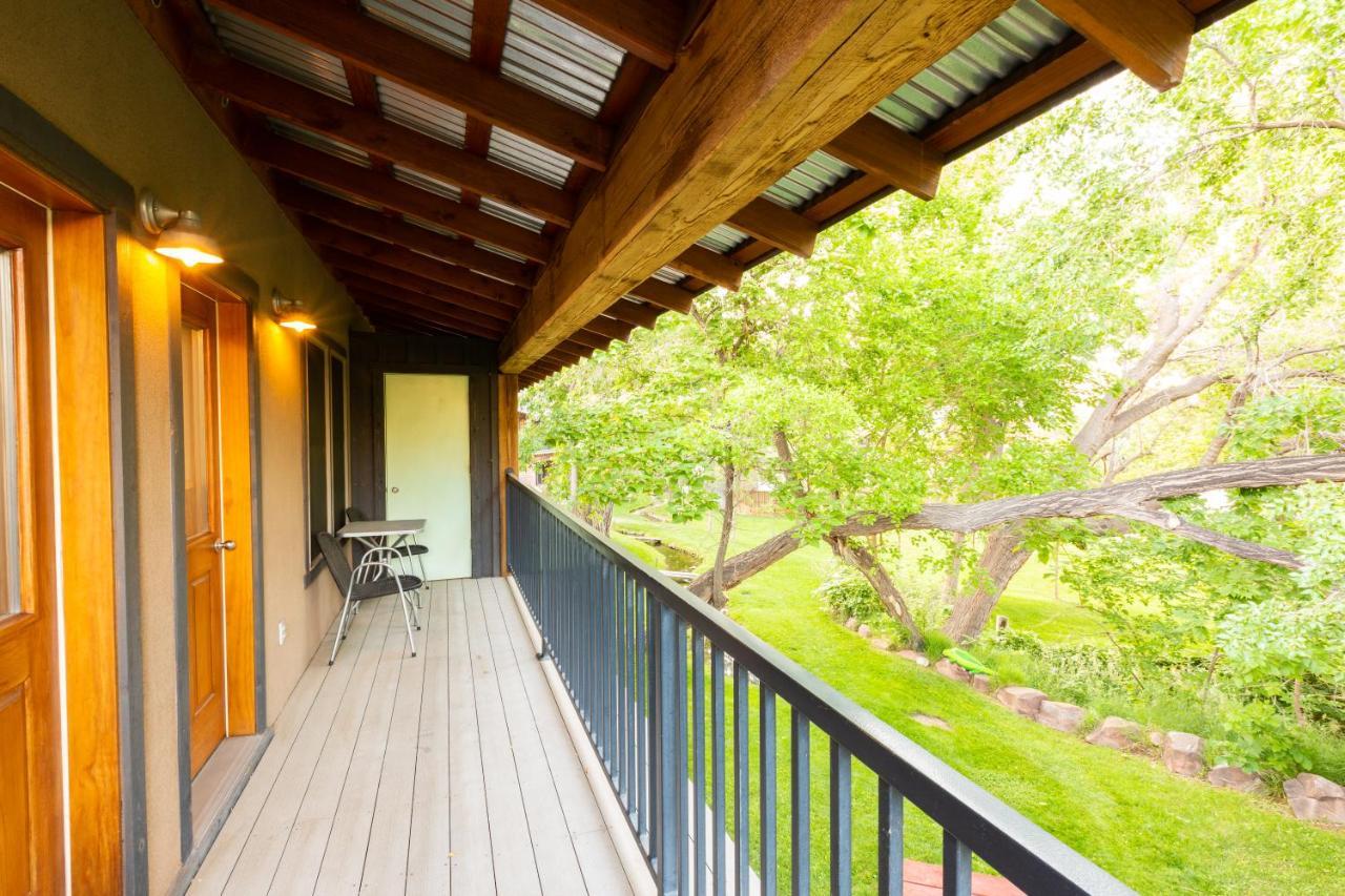 Springs Ranch Hotel 3*