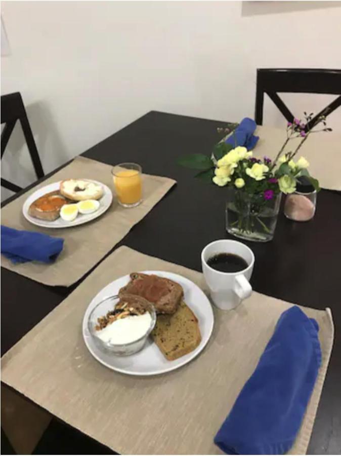 Red Moon Bed & Breakfast