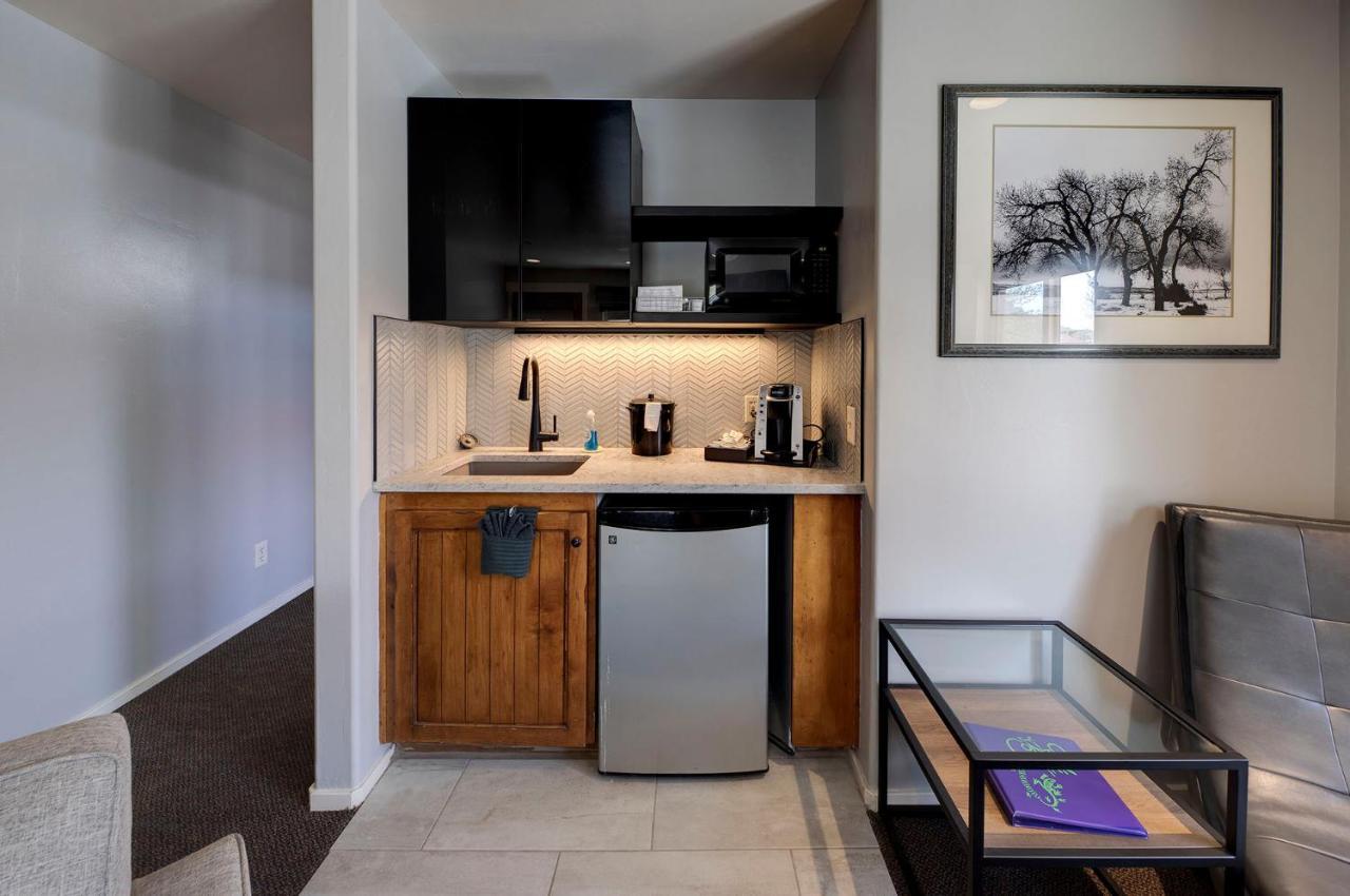 The Gonzo Hotel 3*