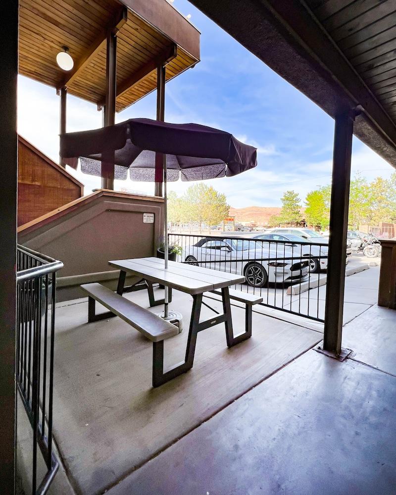 Big Horn Motel 2*