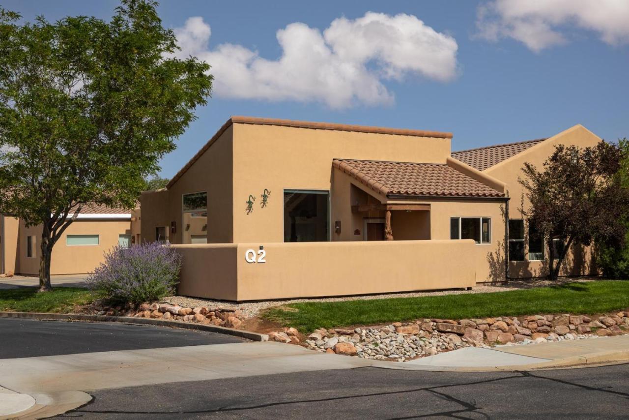 Rim Village Unit Q2