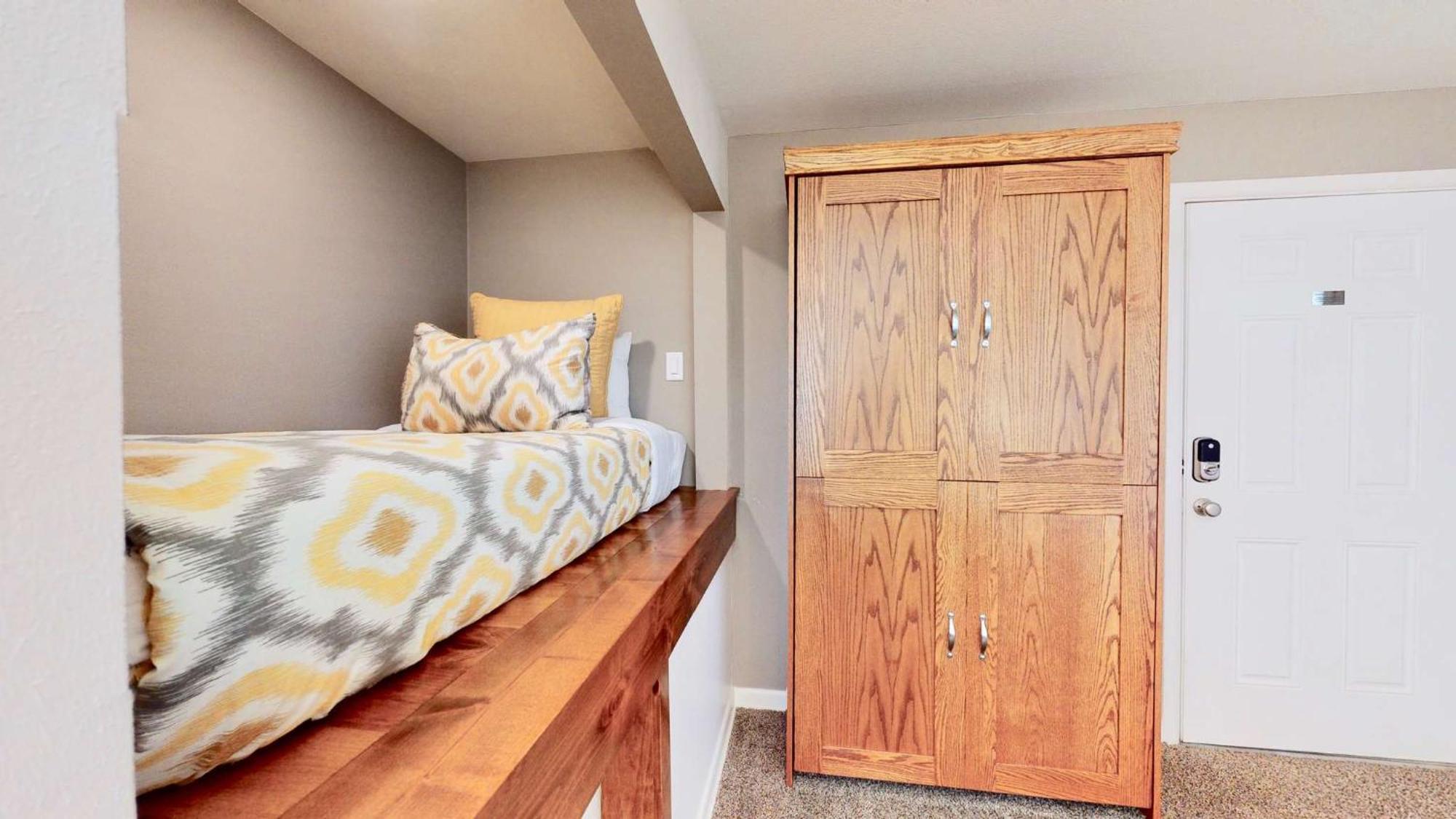 Downtown Cozy Base - Purple Sage 4 Holiday home *
