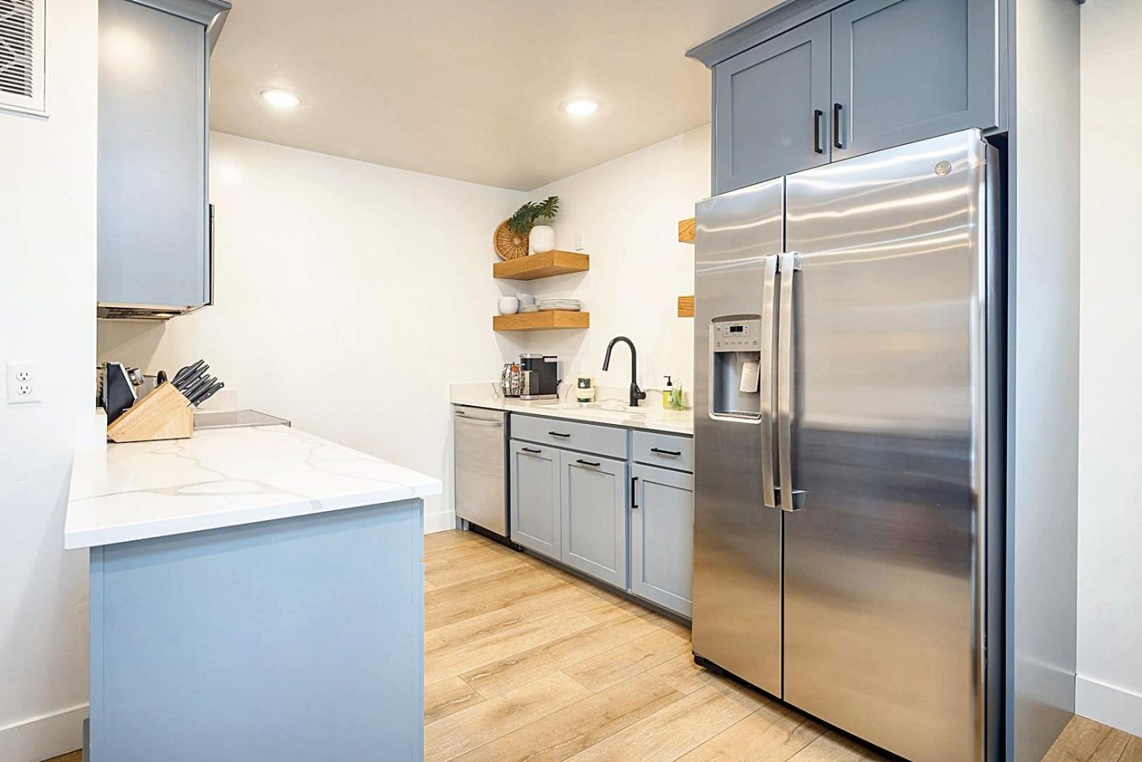 Near Downtown Stylish 2br With Amazing Patio - 5 Holiday home