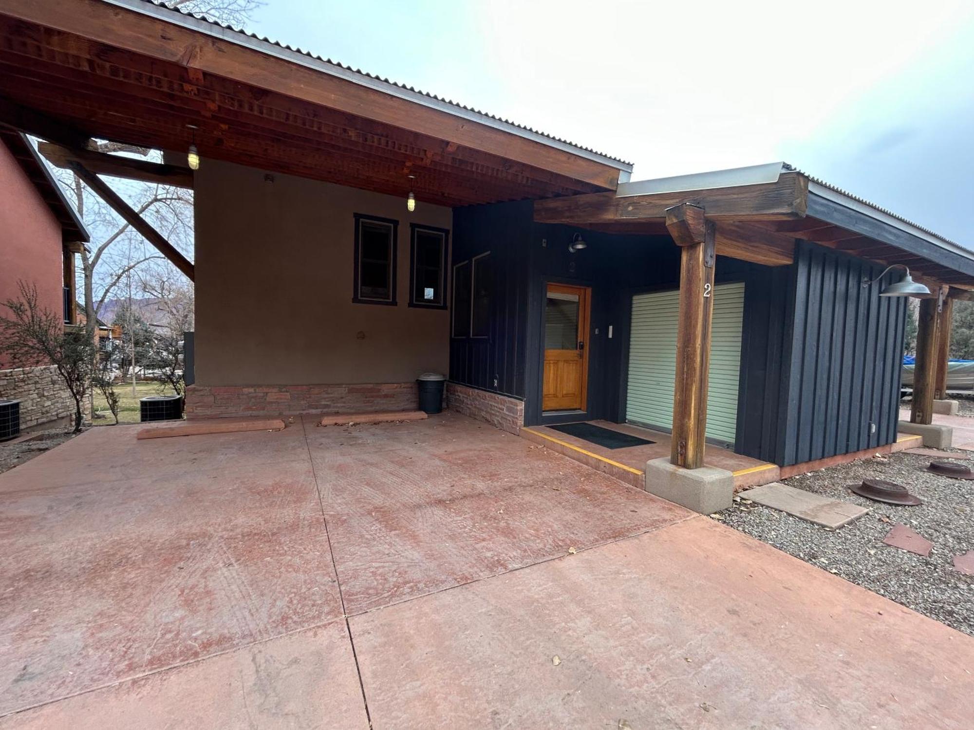 Springs Ranch Hotel