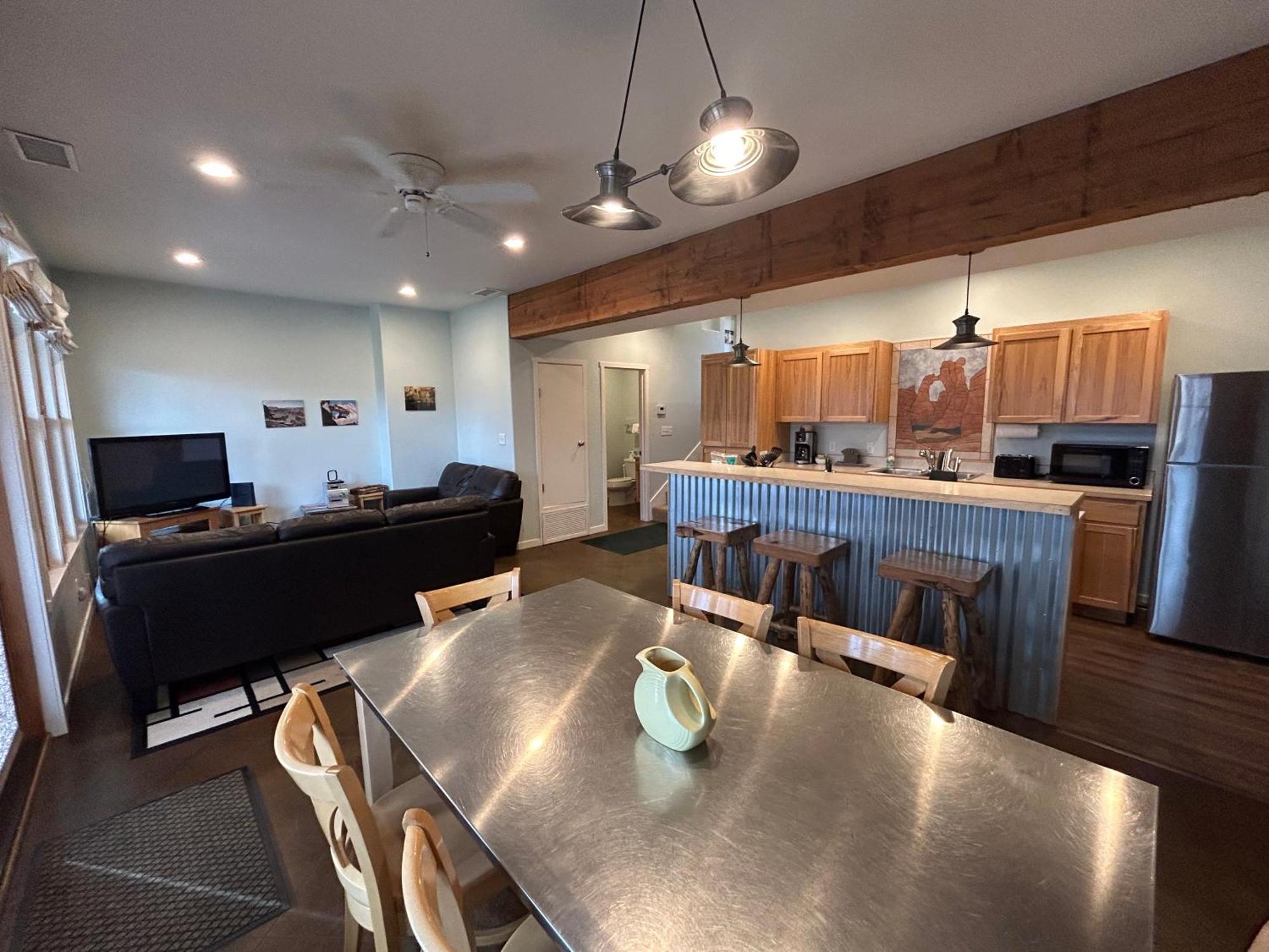 Springs Ranch 3*