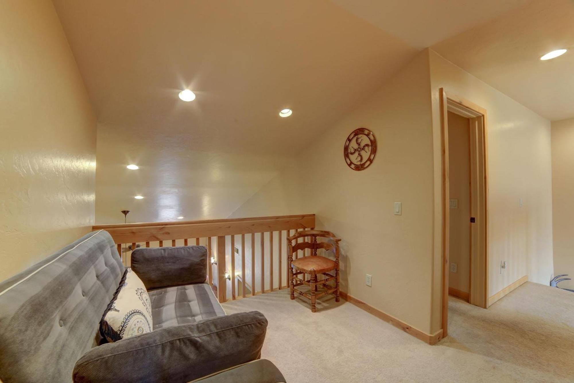 Desert Winds Townhome In With 3 Master Holiday home Moab