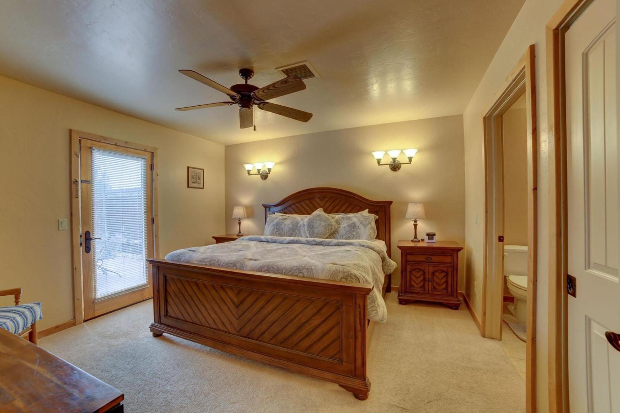 Desert Winds Townhome In With 3 Master Holiday home Moab